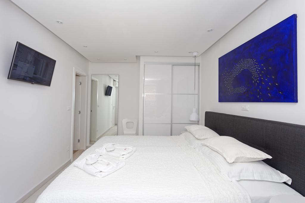Apartment Blue Bay